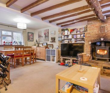 2 bedroom cottage to rent - Photo 1