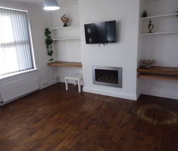 2 Bed Terraced House, Edgware Grove, LS8 - Photo 1