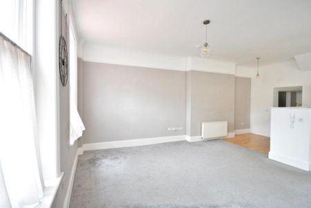 2 bedroom maisonette to rent - Photo 5