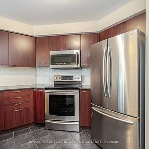 Finch/Yonge-Beauty!Freshly Painted 1056 sqft 2Bd+Den 2Pkg &Locker - Photo 2