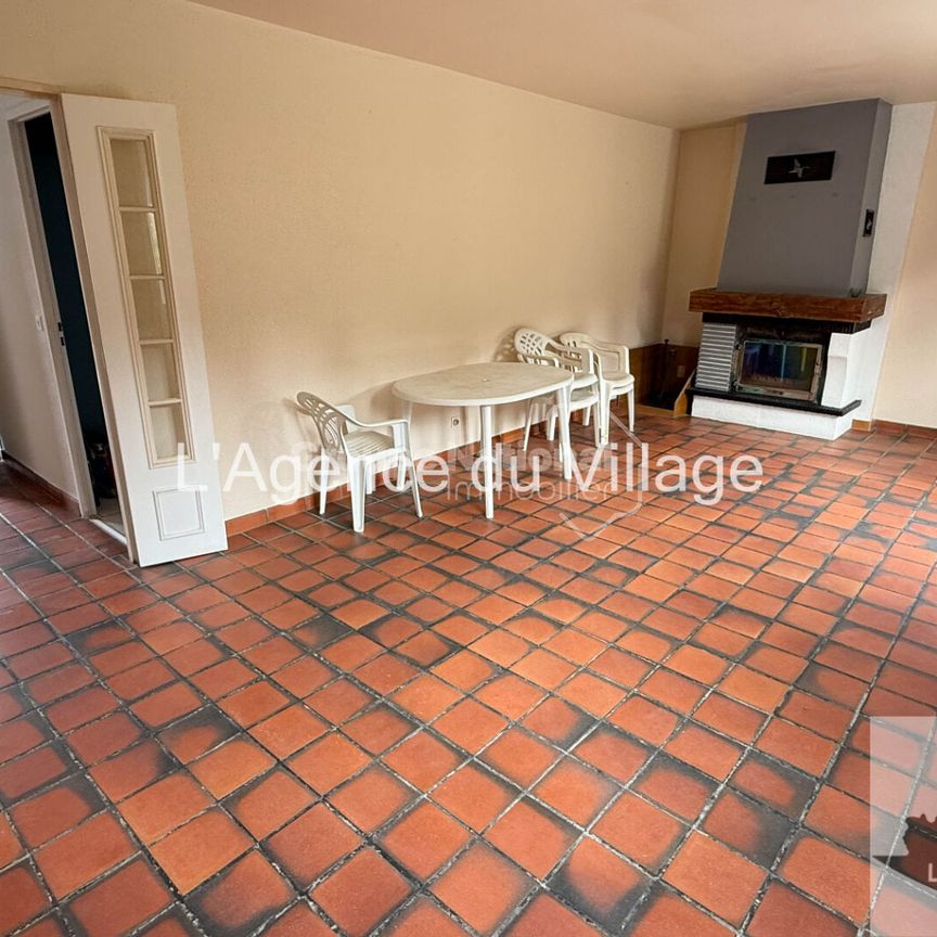 Location d'une maison F4 à SAINT GERMER DE FLY, - Photo 1