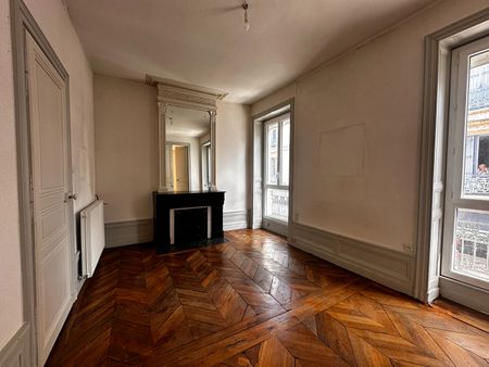 Location Appartement 4 pièces 137m² - Photo 2