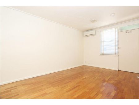 16/552 Moreland Road, Brunswick VIC 3056 - Photo 3