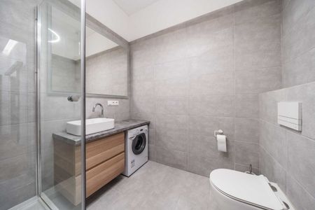 Kawalerka ładna kamienica Jeżyce - Фото 5