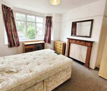 3 bedroom semi-detached house to rent - Photo 3