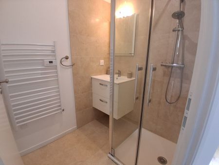Location Appartement 2 pièces 32m² ST JEAN D ANGELY 17400 - Photo 4