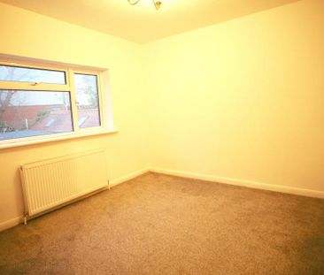 3 bedroom maisonette to rent - Photo 4
