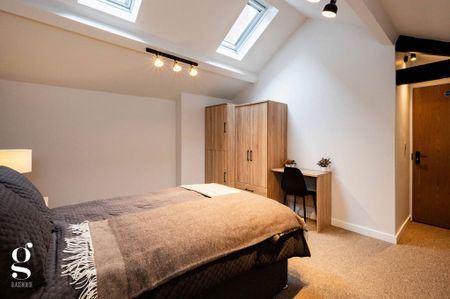 1 bedroom in a flat share to rent - Photo 5