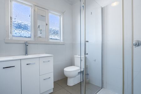 5 Belmont Avenue, Clayton VIC 3168 - House For Rent | Domain - Photo 5