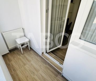 Apartament 3 camere de inchiriat 65mp balcon 3mp Vasile Aaron - Photo 2