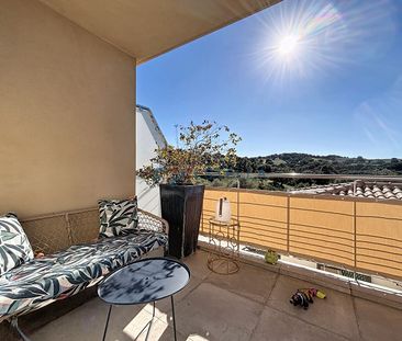 Charmant T3 en Souplex Meublé avec Double Terrasse et Vue Mer, - Photo 4