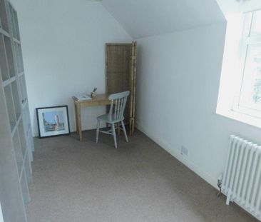 2 bedroom cottage to rent - Photo 2