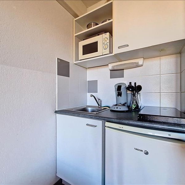 1 pièce - Meublé - 18,75 m² - 2ème étage - Colocation non autorisée - Photo 1