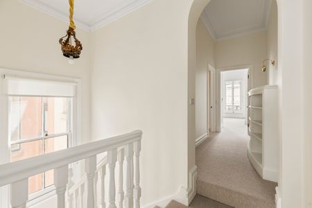 99 Leopold Street, South Yarra VIC 3141 - House For Rent | Domain - Photo 4