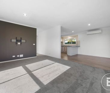 RECENTLY UPDATED THREE BEDROOM FAMILY HOME IN GREAT LOCATION - Photo 1