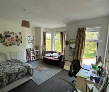 4 bedroom semi-detached house to rent - Photo 4