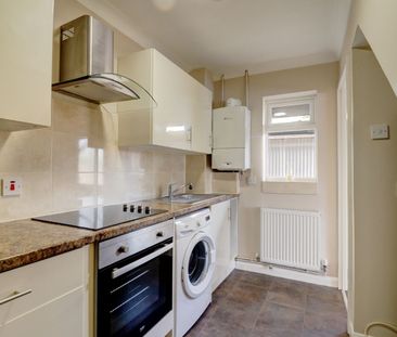 1 bedroom mid terraced house to rent - Photo 4