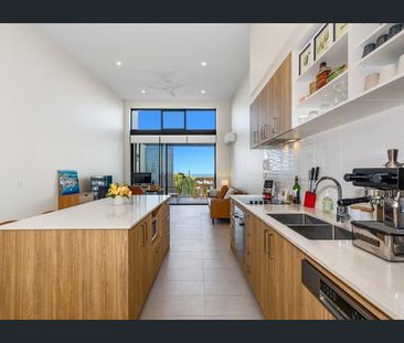 Coastal Comfort in the Heart of Cabarita Beach - Photo 5