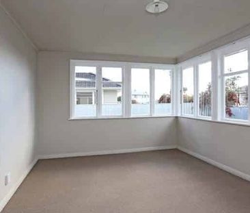 3 bedroom home in Akina - Photo 1