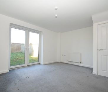 3 bed end of terrace house to rent in Southfield Grove, Eastfield, ... - Photo 6