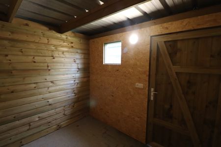 BEN-woning met 3 slaapkamers, terras met tuin, tuinberging en autostaanplaats. - Photo 4