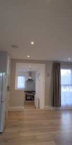 Studio Flat, Caulfield Road, E6 - Photo 3