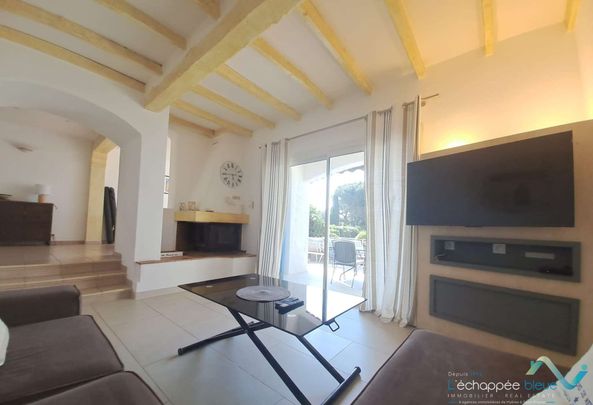 Villa pour 8 personnes avec vue mer et piscine sur les hauteurs de Grimaud - Photo 1