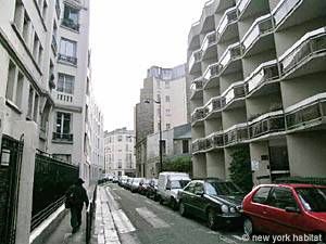 Logement à Paris, Location meublée - Photo 3