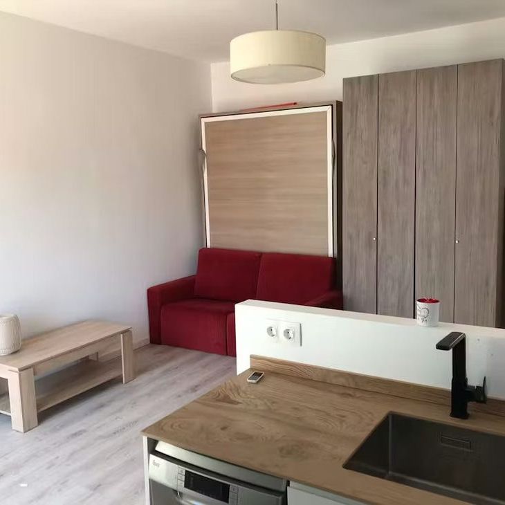 Carrer del Comte de Güell, Barcelona, Catalonia 08028 - Foto 1