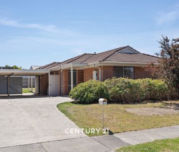 Newly Renovated Family Home in Narre Warren&excl; - Photo 1