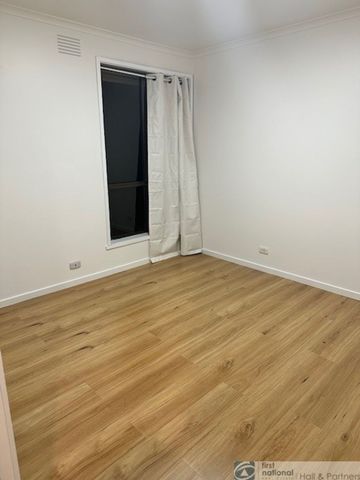 2 / 7 Vera Court, Dandenong - Photo 3