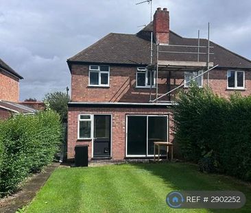 4 bedroom semi-detached house to rent - Photo 2