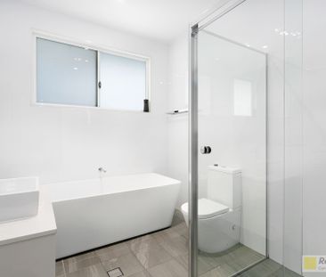 3 BEDROOM HOME + STUDY LOCATED IN REVESBY HEIGHTS - Photo 4