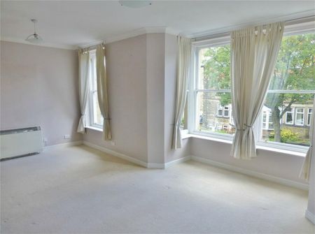 Valley Drive, Harrogate - Photo 2