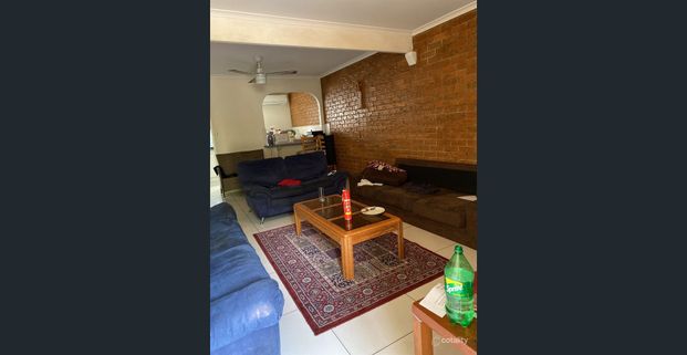 Modern Comfort Meets Tropical Tranquillity in This Stunning 3‑Bedroom Home - Photo 1