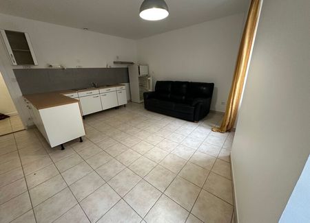 Appartement à louer 3 pièces • Joyeuse - Photo 4