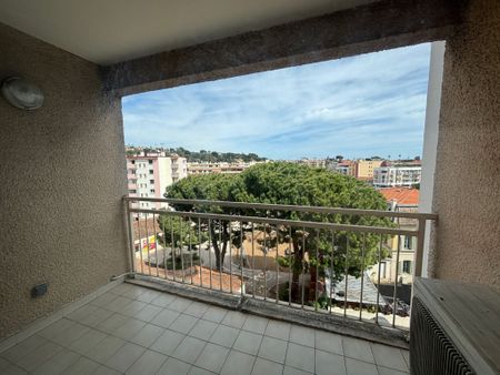 Appartement À Louer - Photo 3