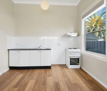 5A York Street, Mayfield NSW 2304 - House For Rent | Domain - Photo 4