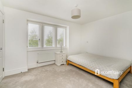 3 bedroom end of terrace house to rent - Photo 3