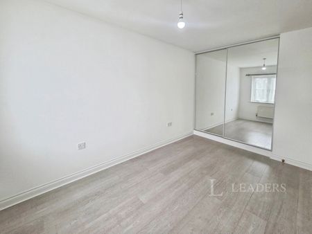 5 bedroom house to rent Drum Road, Eastleigh, Hampshire, SO50 - Photo 3