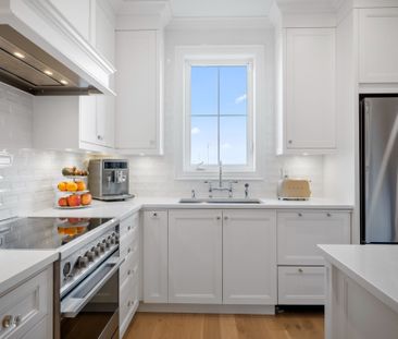 For Lease - 30 Drizzel Cres Crescent, King, Ontario - Photo 3