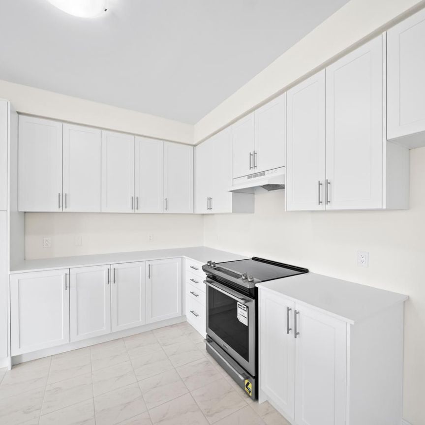 For Lease - 108 Golf Links Drive, Loyalist, Ontario - Photo 1
