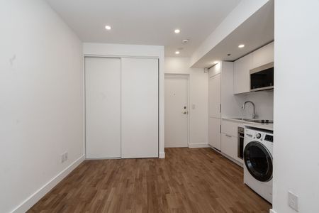 160 Huron Street - Photo 2