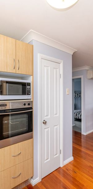 HOMELY COOMBA PARK HOME - Photo 1