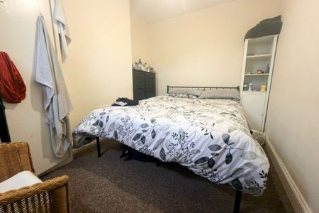 Dartmouth Avenue - Photo 5