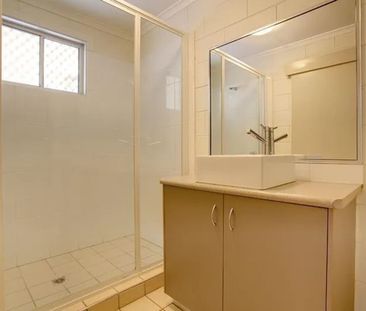 Spacious 2-Bedroom Unit - Fully Air-Conditioned and Just Minutes from the CBD! - Photo 5