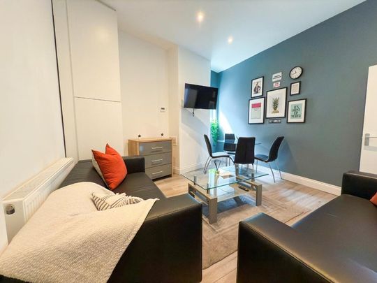 4 bedroom house to rent - Photo 1