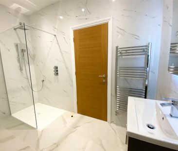 3 bedroom detached house to rent - Photo 5