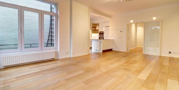 Appartement te huur in Elsene voor € 1.620 met 2 slaapkamers - Foto 1