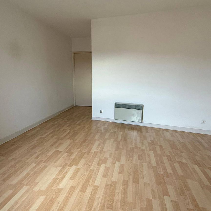 Location appartement rénové 3 pièces 73.26 m² à Romans-sur-Isère (26100) 4 - Photo 1